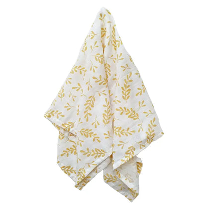 Couverture d'emmaillotage en mousseline bio jaune soleil à motifs floraux